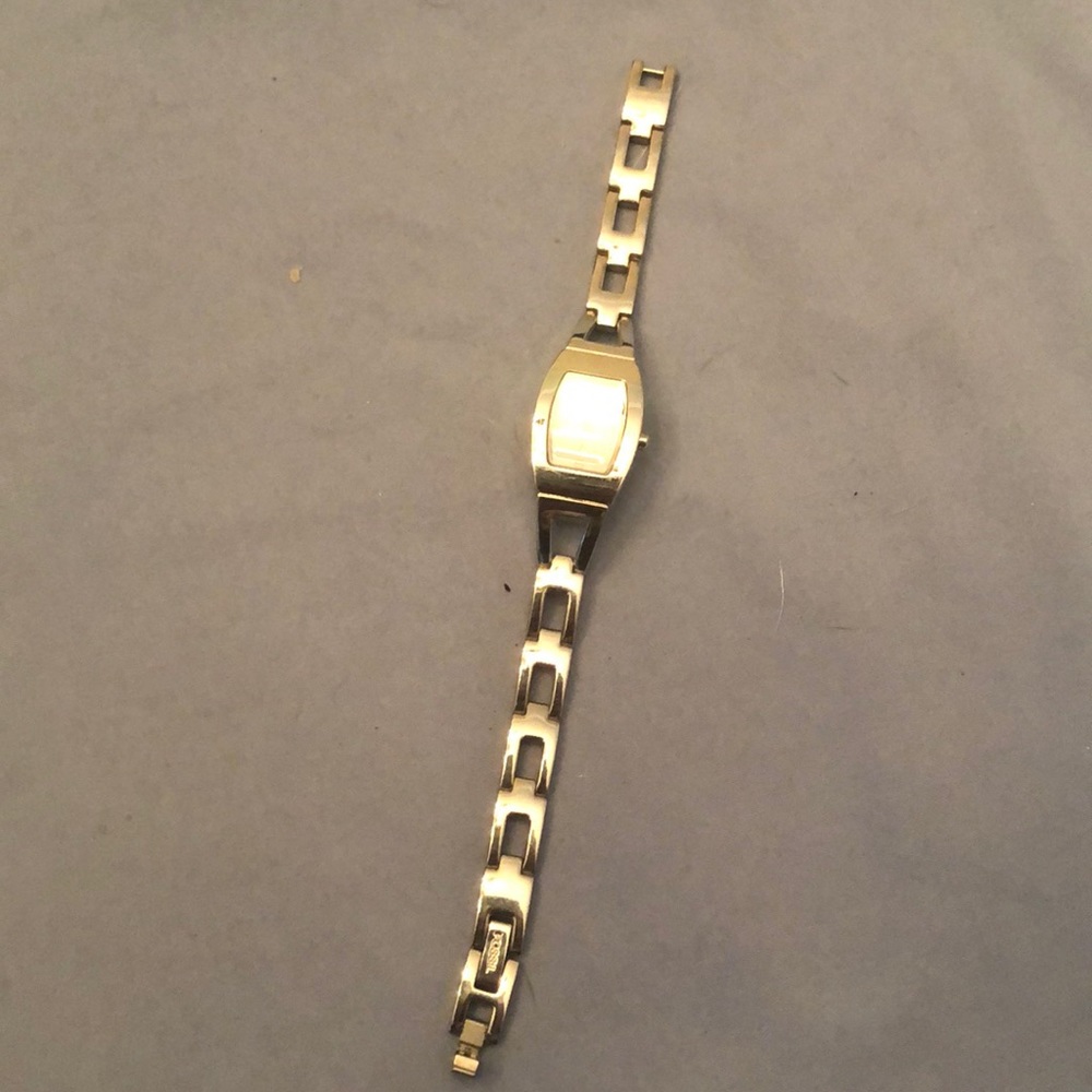 Fossil F2 watch with holographic face